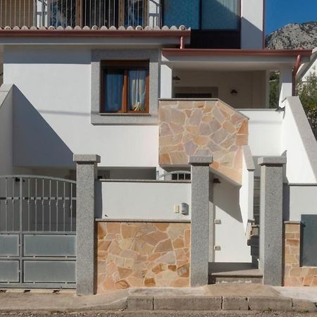 Casa Dei Lecci - Cala Gononeアパートメント エクステリア 写真