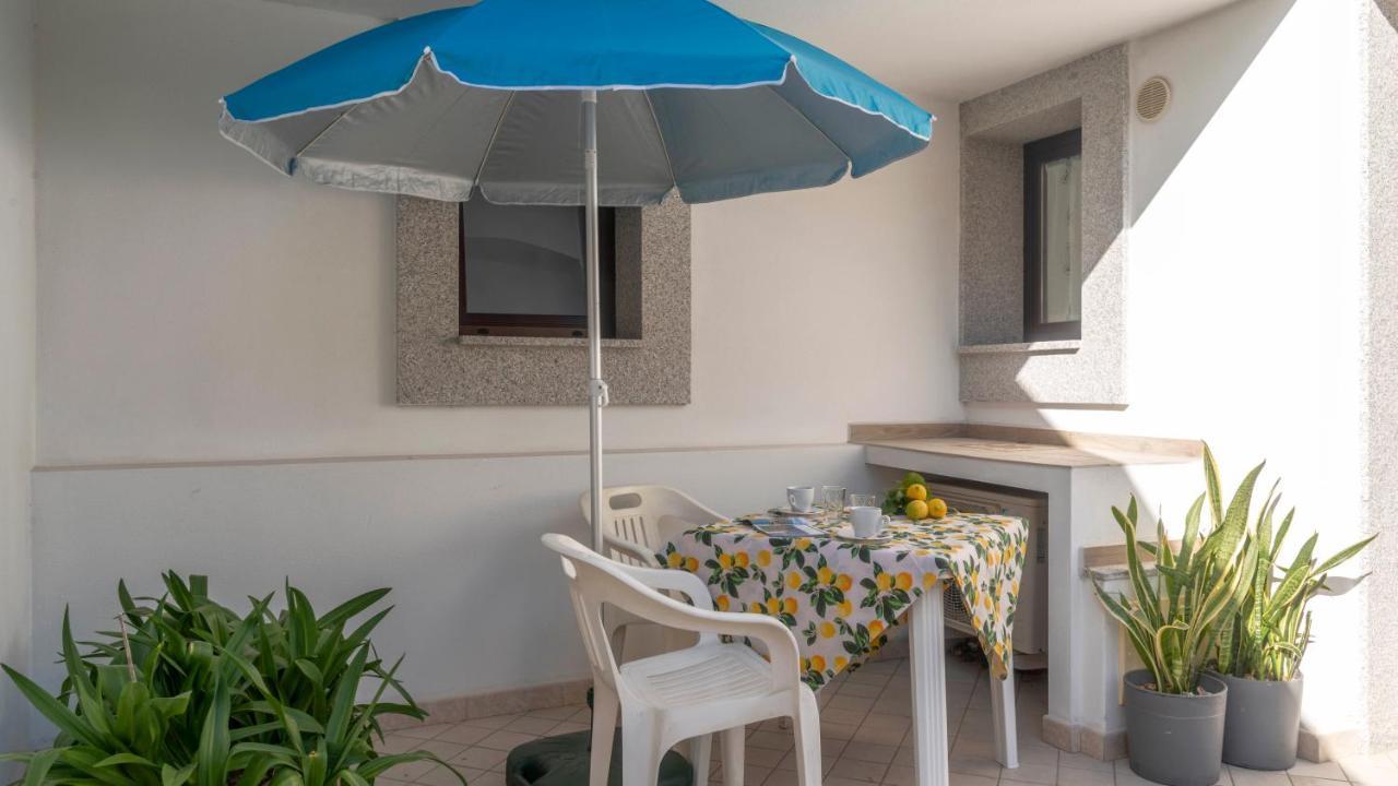 Casa Dei Lecci - Cala Gononeアパートメント エクステリア 写真